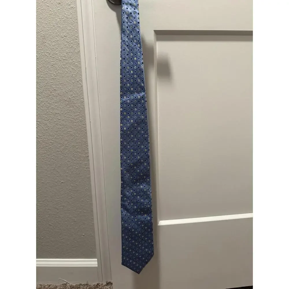 Tommy Hilfiger‎ 100% Silk Designer Neck Tie – Light Blue/Navy Blue Polka Dots